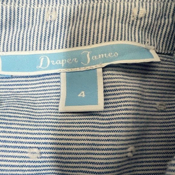 Draper James Top Sleeveless Button Collared Chambray Embroidered Shirt 4. 423 - Picture 2 of 3